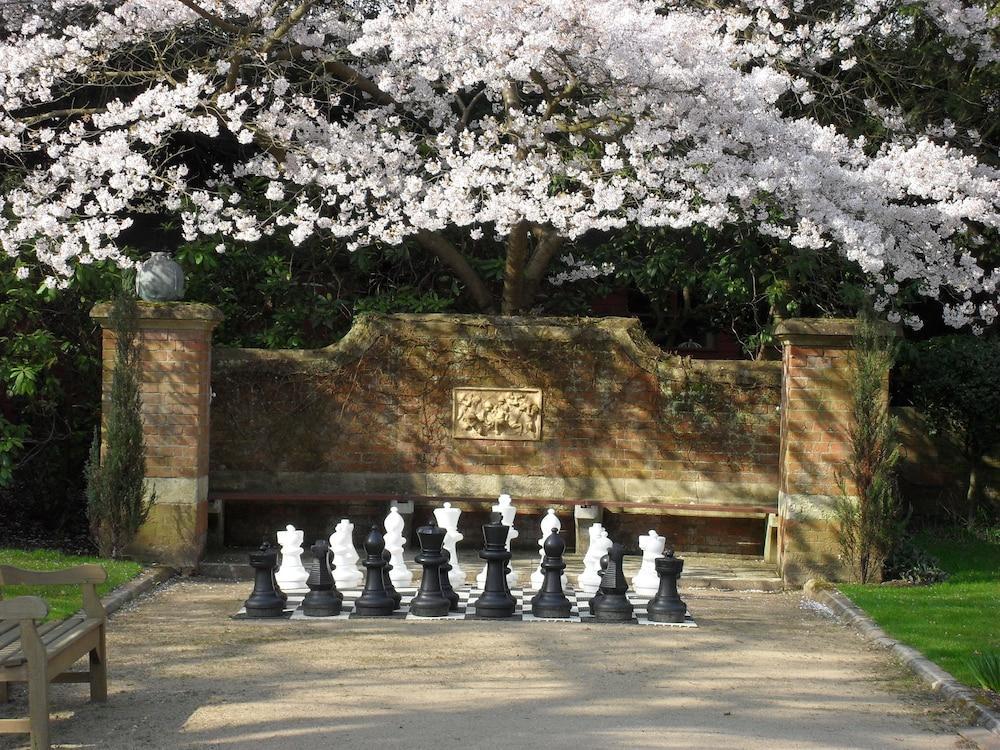 Warren House 4* Kingston upon Thames (Greater London)