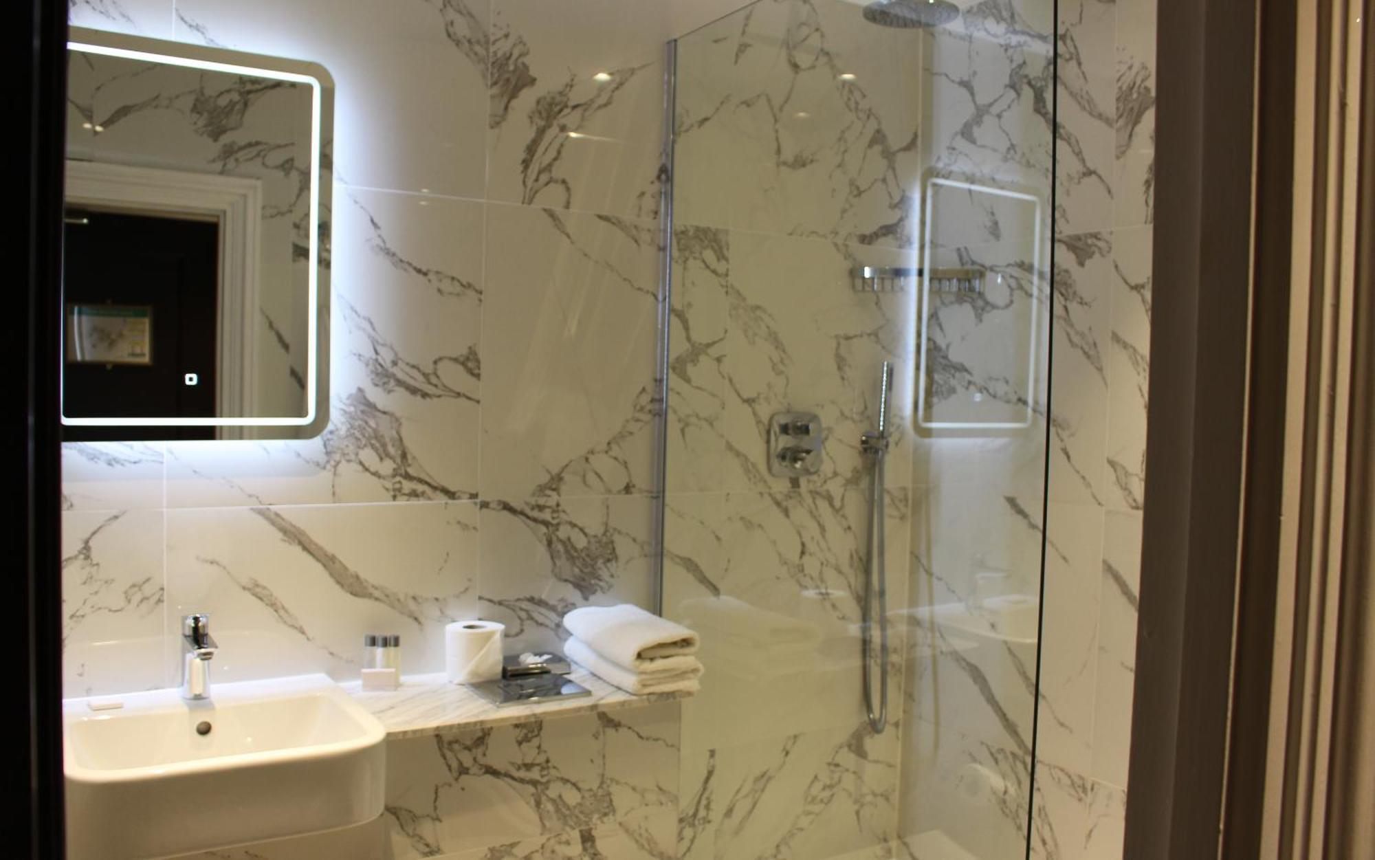Warren House Hotel 4*