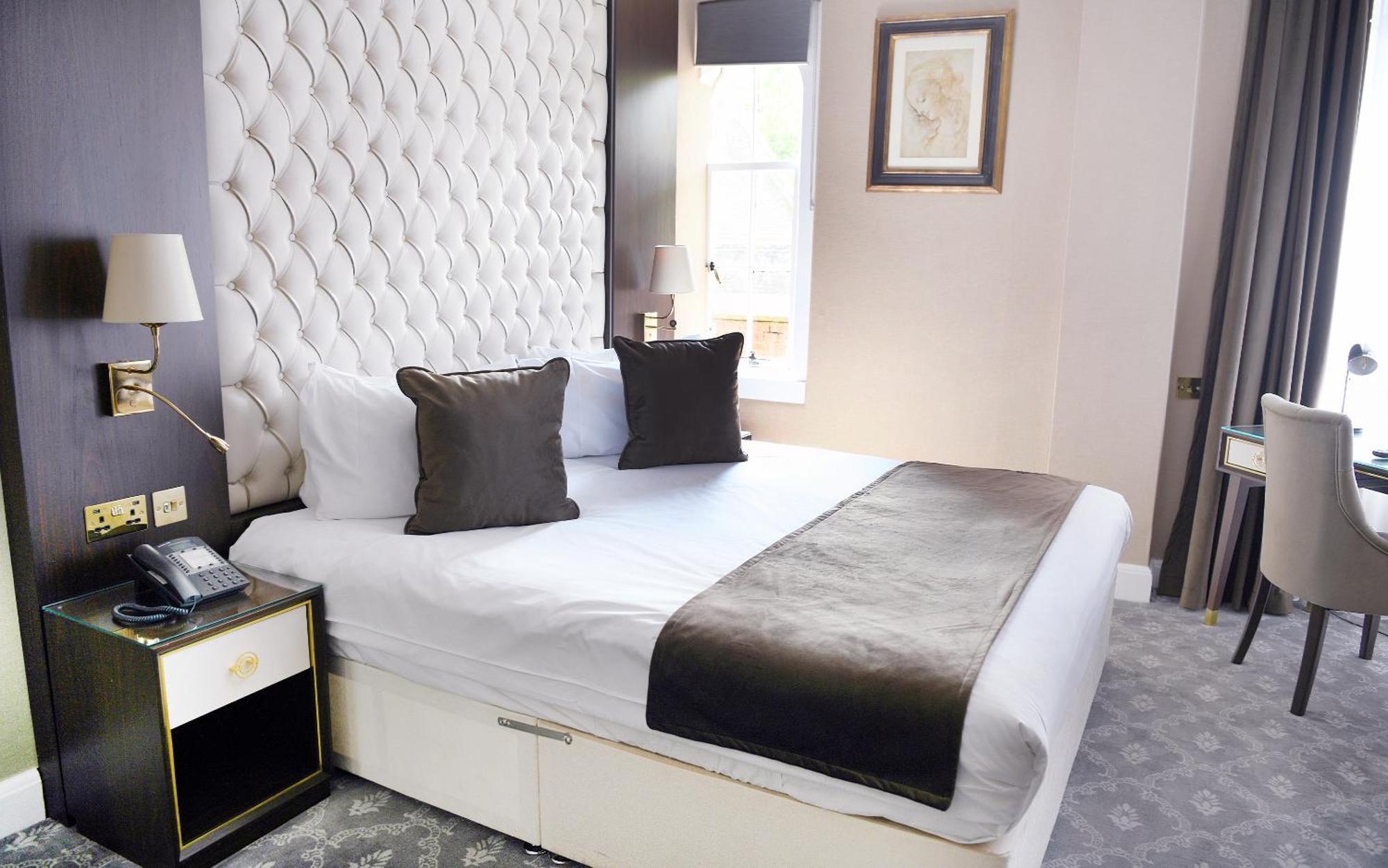 Warren House Kingston upon Thames (Greater London)