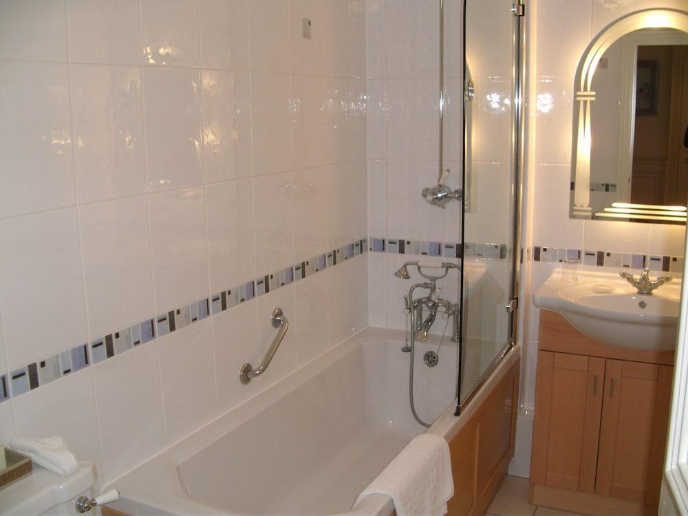 Warren House Hotel 4*