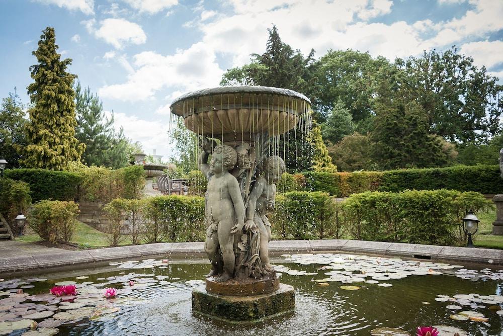 Warren House Hotel 4*
